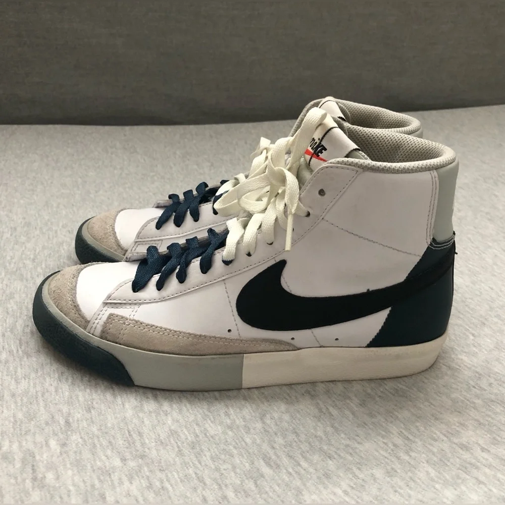 Nike Blazer Mid ‘77 Remix “Split White Spruce” Youth Size: US 5.5Y